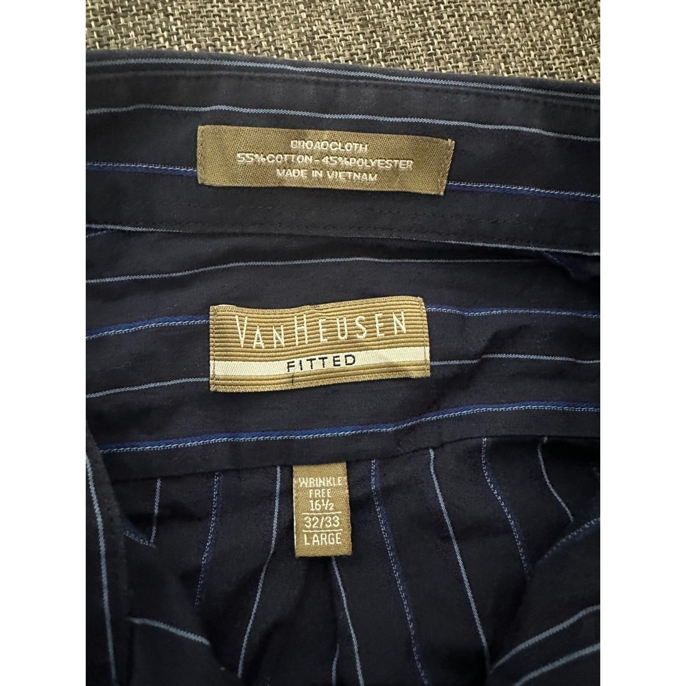 Van Heusen Fitted Men's Size 161/2 32/33 L Long‎ Sleeve Shirt - Picture 4 of 5